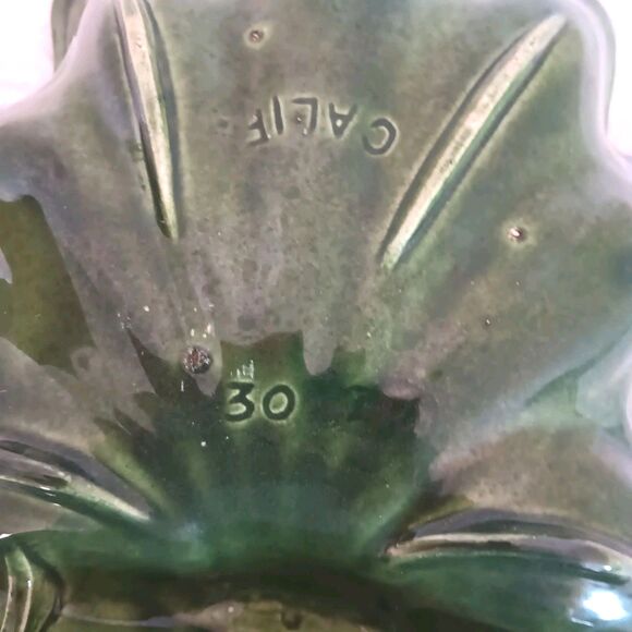 Vintage MCM  Cali Pottery Divided Leaf Dish CALIF. USA 30 Green Drip Glaze - Picture 12 of 13